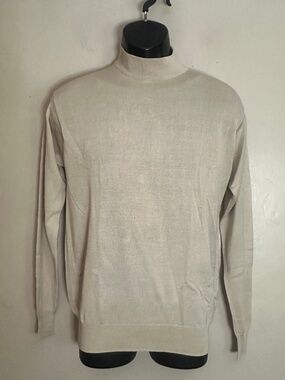 Cumran Silk Mock Turtleneck Light Sweater Small Gently worn 100% silk 20" armpit